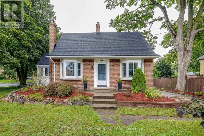 59 South Street West, Aylmer, Ontario, N5H1R3, Aylmer, Ontario — photo 1 of 5