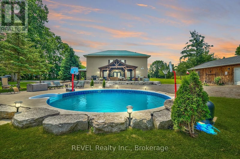 9695 GRASSY BROOK Road, Niagara Falls (Schisler), Ontario, L0S1K0, Niagara Falls (Schisler), Ontario — photo 1 of 5