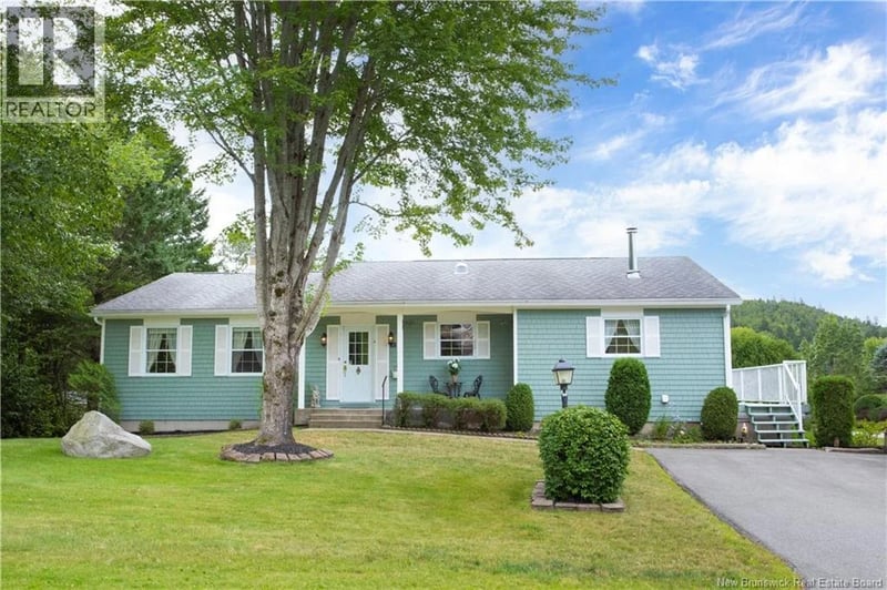 18 Garrison Drive, Rothesay, New Brunswick, E2H2V1, Rothesay, New Brunswick — photo 1 of 5