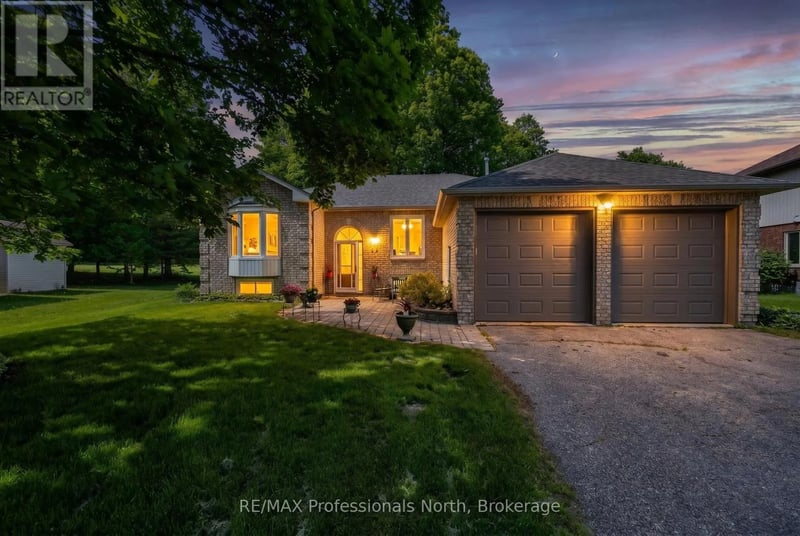 48 Fairway Crescent, Wasaga Beach, Ontario, L9Z1B8, Wasaga Beach, Ontario — photo 1 of 5