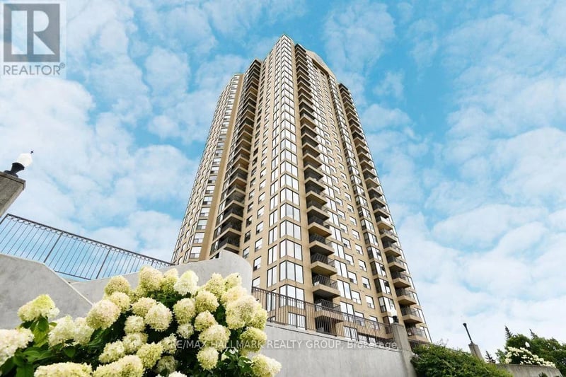 #1006 545 St Laurent Boulevard, Ottawa, Ontario, K1K4H9, Ottawa, Ontario — photo 1 of 5