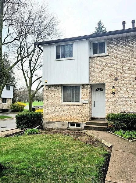 #1 5815 Swayze Drive, Niagara Falls (Church's Lane), Ontario, L2J3W3, Niagara Falls (Church's Lane), Ontario — photo 1 of 5