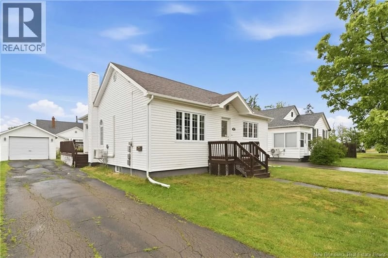 14 Keillor Street, Moncton, New Brunswick, E1C7K7, Moncton, New Brunswick — photo 1 of 5