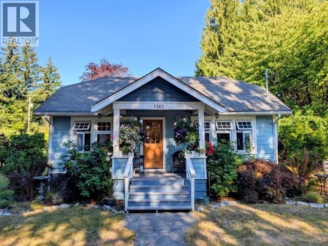 5262 MANSON AVE, Powell River, British Columbia, V8A3P1, Powell River, British Columbia — photo 1 of 5