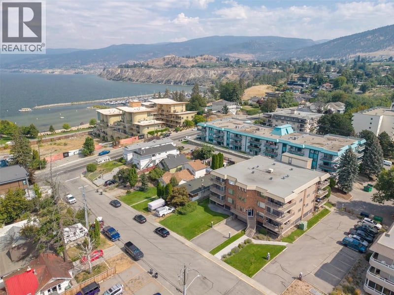 #304 84 Van Horne Street, Penticton, British Columbia, V2A4J8, Penticton, British Columbia — photo 1 of 5