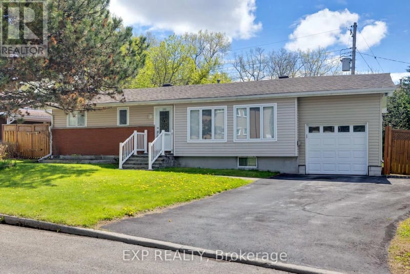 888 CHARLESWOOD Avenue, Ottawa, Ontario, K1K0W3, Ottawa, Ontario — photo 1 of 5