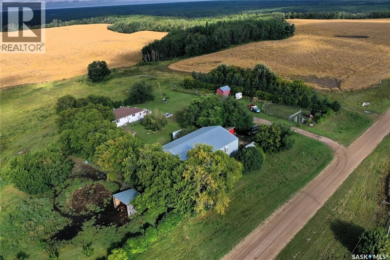Grandfield Acreage, Nipawin Rm No. 487, Saskatchewan, S0E0W0, Nipawin Rm No. 487, Saskatchewan — photo 1 of 5