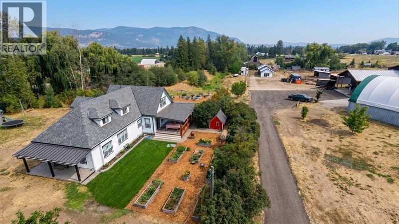 1130 Thomas Hayes Road, Spallumcheen, British Columbia, V0E1B6, Spallumcheen, British Columbia — photo 1 of 5