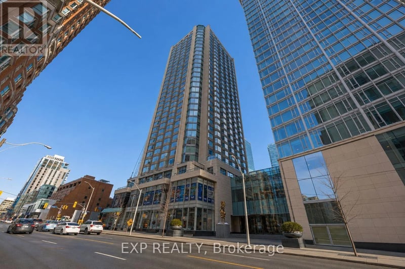 #1106 155 Yorkville Avenue, Toronto (Annex), Ontario, M5R1C4, Toronto (Annex), Ontario — photo 1 of 5