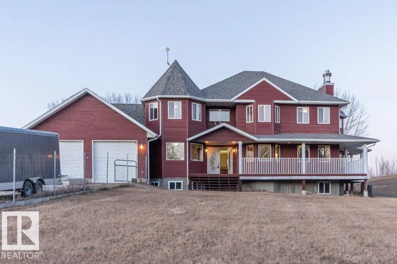 3202 TWP ROAD 572A, Rural Lac Ste. Anne County, Alberta, T0E1A0, Rural Lac Ste. Anne County, Alberta — photo 1 of 5