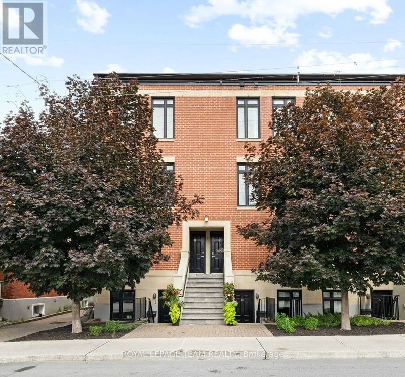 #C 31 Springfield Road, Ottawa, Ontario, K1M1C8, Ottawa, Ontario — photo 1 of 5