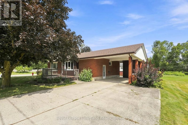 5 King Street, Minto, Ontario, N0G1Z0, Minto, Ontario — photo 1 of 5