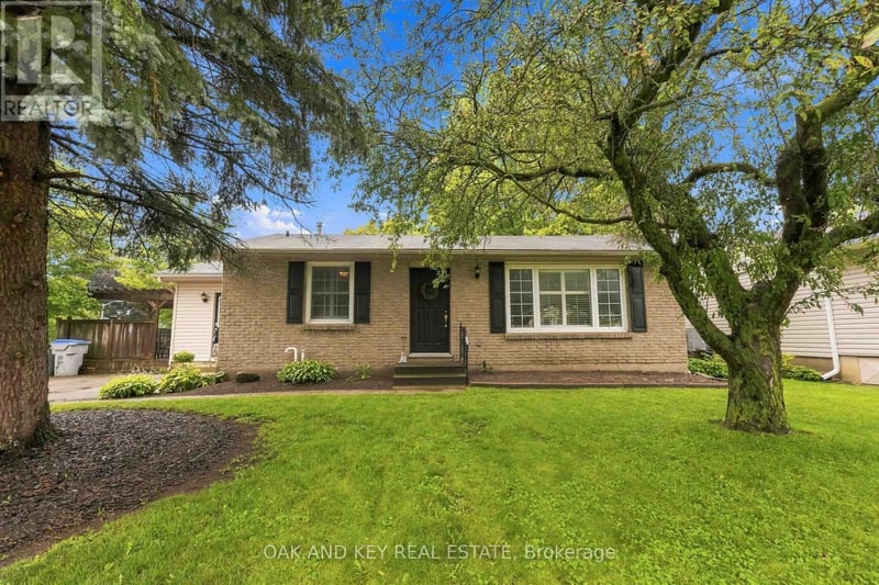 118 Harold Court, Lucan Biddulph (Lucan), Ontario, N0M2J0, Lucan Biddulph (Lucan), Ontario — photo 1 of 5