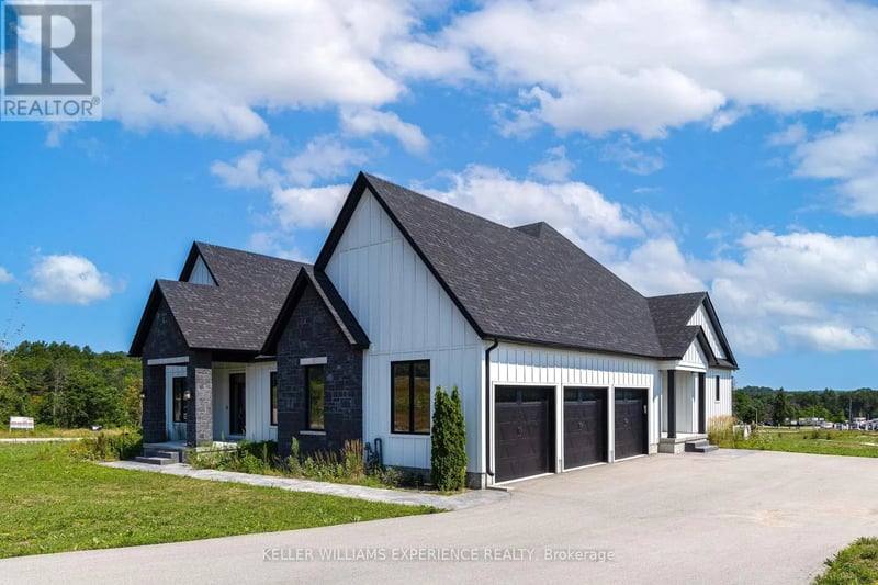 96 Waverley Heights, Tay (Waverley), Ontario, L0L1P0, Tay (Waverley), Ontario — photo 1 of 5
