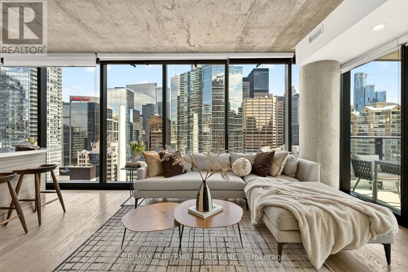 #1804 224 King Street West, Toronto (Waterfront Communities), Ontario, M5H0A6, Toronto (Waterfront Communities), Ontario — photo 1 of 5