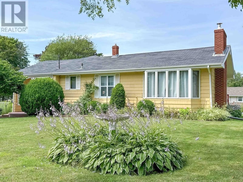 42 Roper Drive, Sherwood, Prince Edward Island, C1A6J2, Sherwood, Prince Edward Island — photo 1 of 5