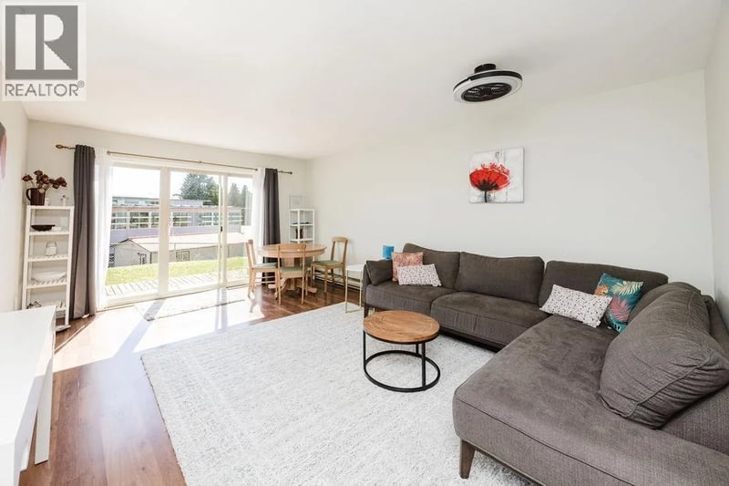 #2 622 FARNHAM Road, Gibsons, British Columbia, V0N1V8, Gibsons, British Columbia — photo 1 of 5
