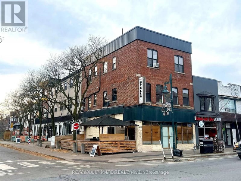 #203 432 St Clarens Avenue, Toronto (Dufferin Grove), Ontario, M6H3W3, Toronto (Dufferin Grove), Ontario — photo 1 of 5