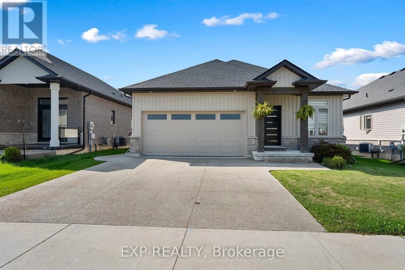 747 Gaiser Road, Welland (Coyle Creek), Ontario, L3C0E4, Welland (Coyle Creek), Ontario — photo 1 of 5