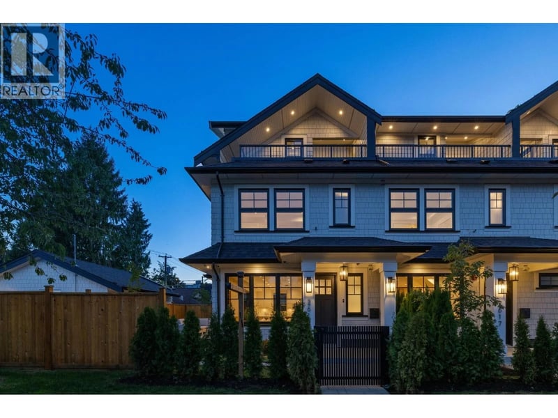 2619 CAROLINA Street, Vancouver, British Columbia, V5T2A4, Vancouver, British Columbia — photo 1 of 5