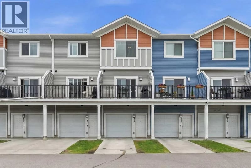 17 Stonehouse Crescent Northwest, High River, Alberta, T1V0G3, High River, Alberta — photo 1 of 5