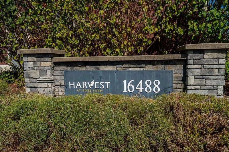 #200 16488 64 Avenue, Surrey, British Columbia, V3S6X6, Surrey, British Columbia — photo 1 of 5