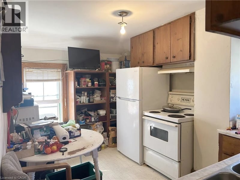 100 STANLEY Street, Simcoe, Ontario, N3Y1M4, Simcoe, Ontario — photo 1 of 5