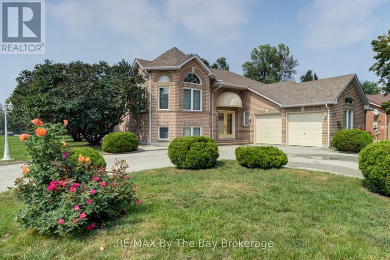 452 Ramblewood Drive, Wasaga Beach, Ontario, L9Z1P4, Wasaga Beach, Ontario — photo 1 of 5