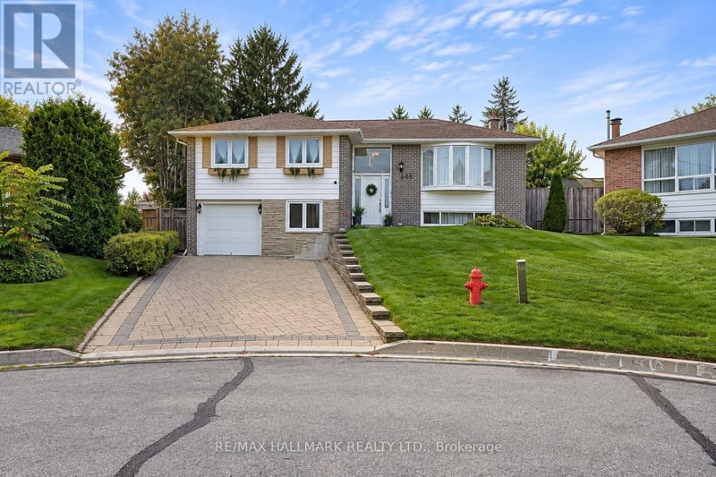 648 Mossbank Court, Newmarket (Huron Heights-Leslie Valley), Ontario, L3Y3B1, Newmarket (Huron Heights-Leslie Valley), Ontario — photo 1 of 5