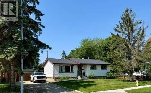 8626 99B Street, Grande Prairie, Alberta, T8V2J4, Grande Prairie, Alberta