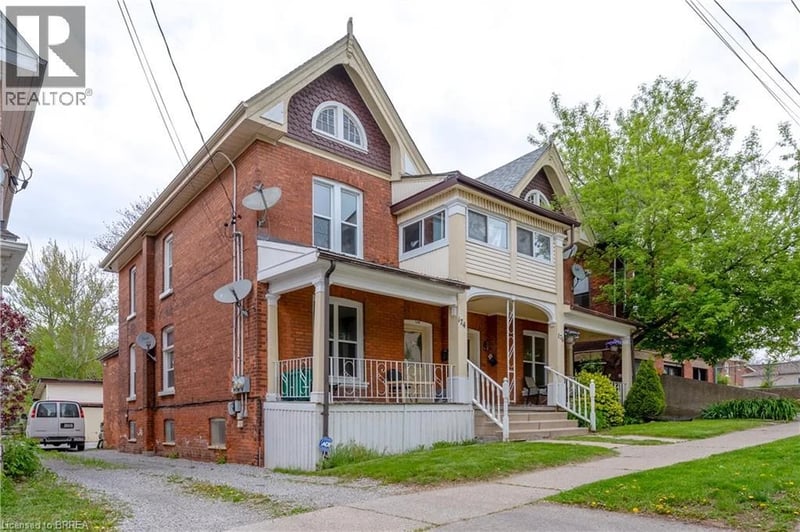 #1 174 DARLING Street, Brantford, Ontario, N3S3W6, Brantford, Ontario — photo 1 of 5