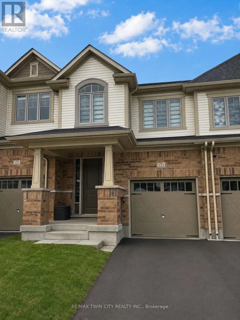 123 Broadacre Drive, Kitchener, Ontario, N2R0S5, Kitchener, Ontario — photo 1 of 5