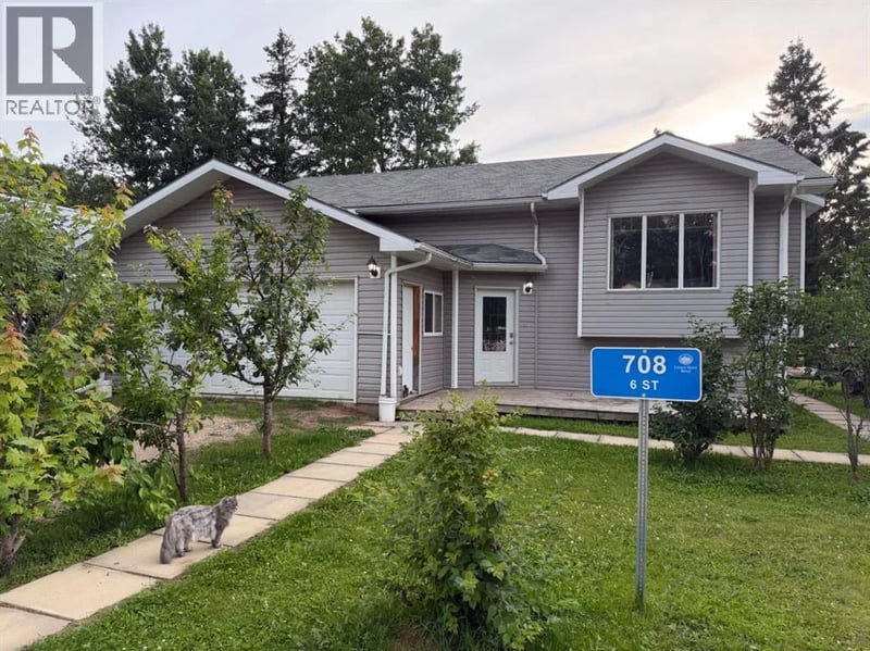 708 6 Street, Smith, Alberta, T0G0B0, Smith, Alberta — photo 1 of 5