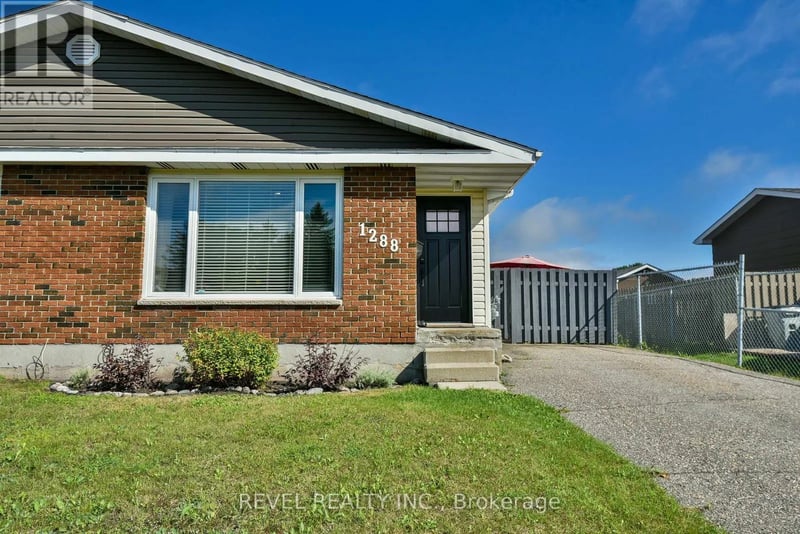 1288 Chenier Avenue, Timmins (MTJ - Main Area), Ontario, P4R1A7, Timmins (MTJ - Main Area), Ontario — photo 1 of 5