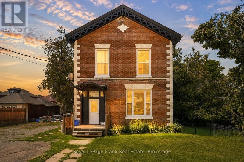 25 Mill Street, Kawartha Lakes (Lindsay), Ontario, K9V2K9, Kawartha Lakes (Lindsay), Ontario — photo 1 of 5