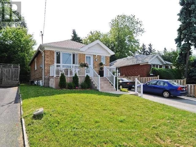 #Lower Unit 61 Maybourne Avenue, Toronto (Clairlea-Birchmount), Ontario, M1L2W1, Toronto (Clairlea-Birchmount), Ontario — photo 1 of 5