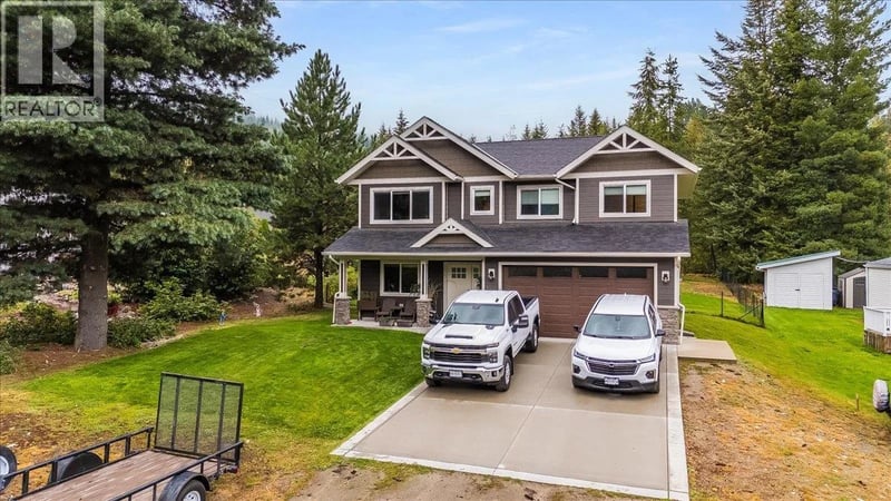 1065 LOWER CHINA CREEK Road, Castlegar, British Columbia, V0G1G0, Castlegar, British Columbia — photo 1 of 5
