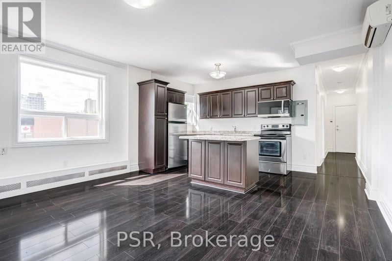 #4 2 Craighurst Avenue, Toronto (Lawrence Park North), Ontario, M4R1J8, Toronto (Lawrence Park North), Ontario — photo 1 of 5