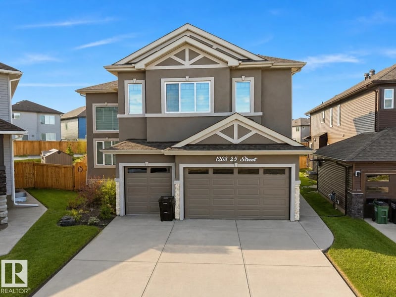 1208 25 ST NW, Edmonton, Alberta, T6T2J9, Edmonton, Alberta — photo 1 of 5