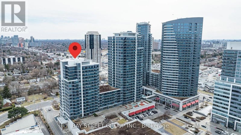 #718 7167 Yonge Street, Markham (Thornhill), Ontario, L3T0E1, Markham (Thornhill), Ontario — photo 1 of 5