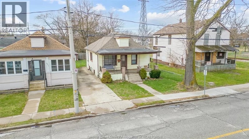 879 FELIX Avenue, Windsor, Ontario, N9C3L1, Windsor, Ontario — photo 1 of 5