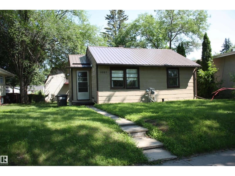 5227 51 street, Redwater, Alberta, T0A2W0, Redwater, Alberta — photo 1 of 5