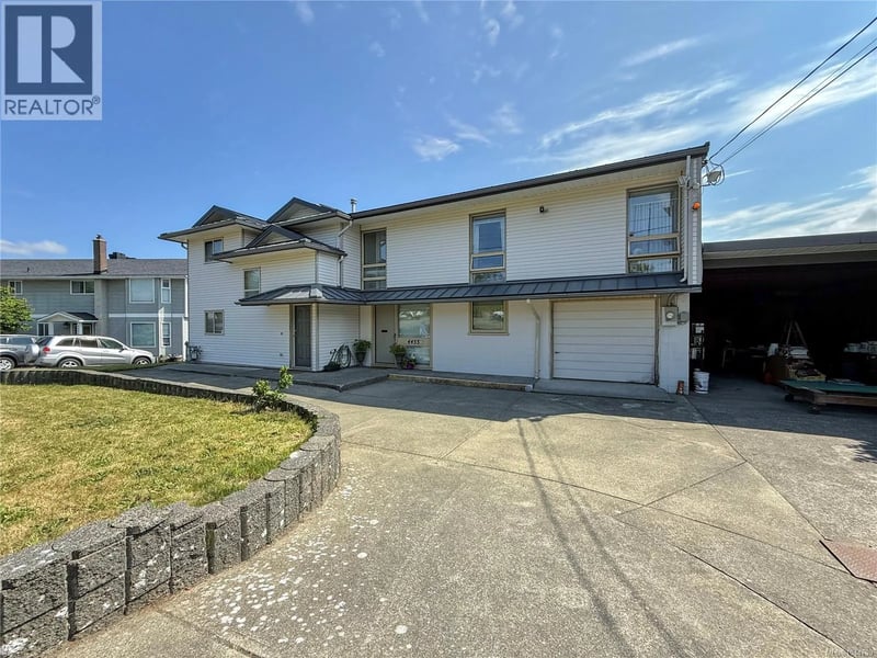 4453 Barclay Road, Campbell River, British Columbia, V9W4Z1, Campbell River, British Columbia — photo 1 of 5