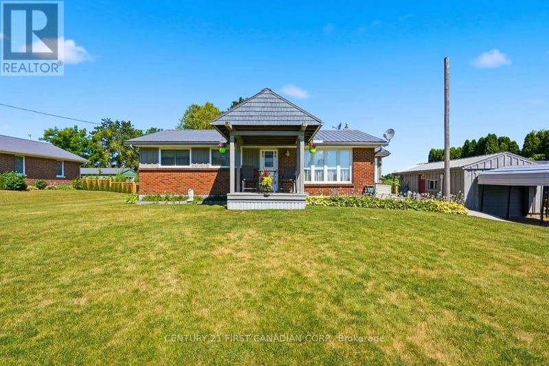 22656 Queens Line, West Elgin (Rodney), Ontario, N0L2C0, West Elgin (Rodney), Ontario — photo 1 of 5