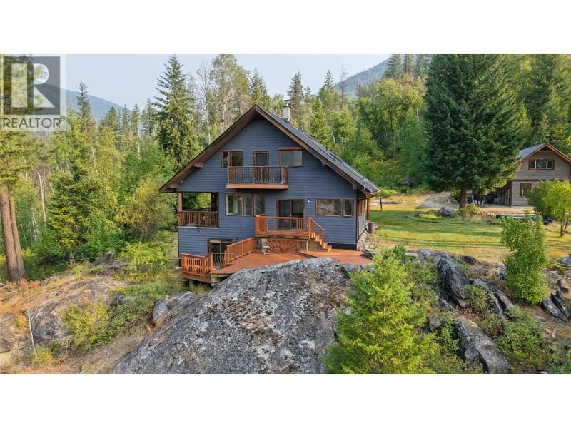 220 GROHMAN CREEK Road, Nelson, British Columbia, V1L5P3, Nelson, British Columbia — photo 1 of 5