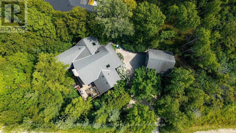 129 Davos Drive, Blue Mountains, Ontario, L9Y0S9, Blue Mountains, Ontario — photo 1 of 5