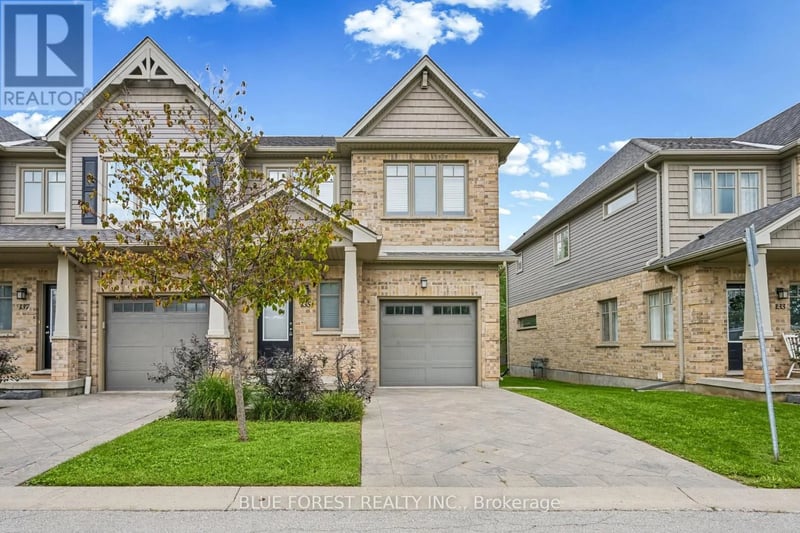 #135 1924 Cedarhollow Boulevard, London North (North D), Ontario, N5X0K3, London North (North D), Ontario — photo 1 of 5