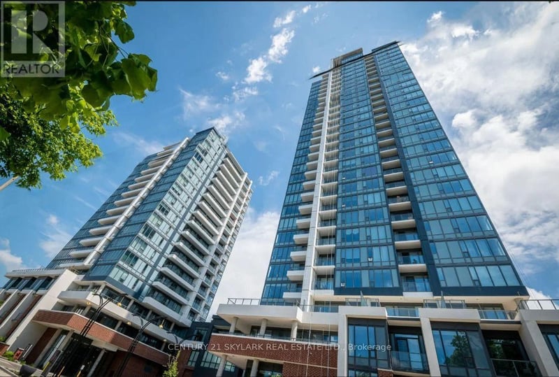 #902 15 Wellington Street South, Kitchener, Ontario, N2G0E4, Kitchener, Ontario — photo 1 of 5
