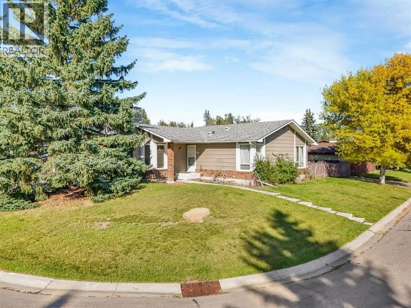 101 Hodson Way, Okotoks, Alberta, T0L1T1, Okotoks, Alberta — photo 1 of 5