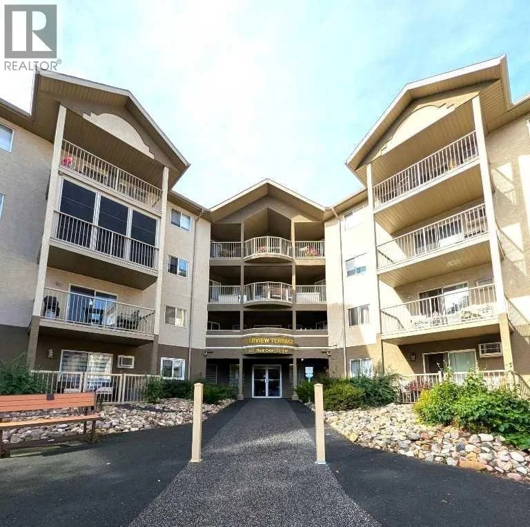 245 Red Deer Drive Southwest, Medicine Hat, Alberta, T1A8p4, Medicine Hat, Alberta — photo 1 of 5